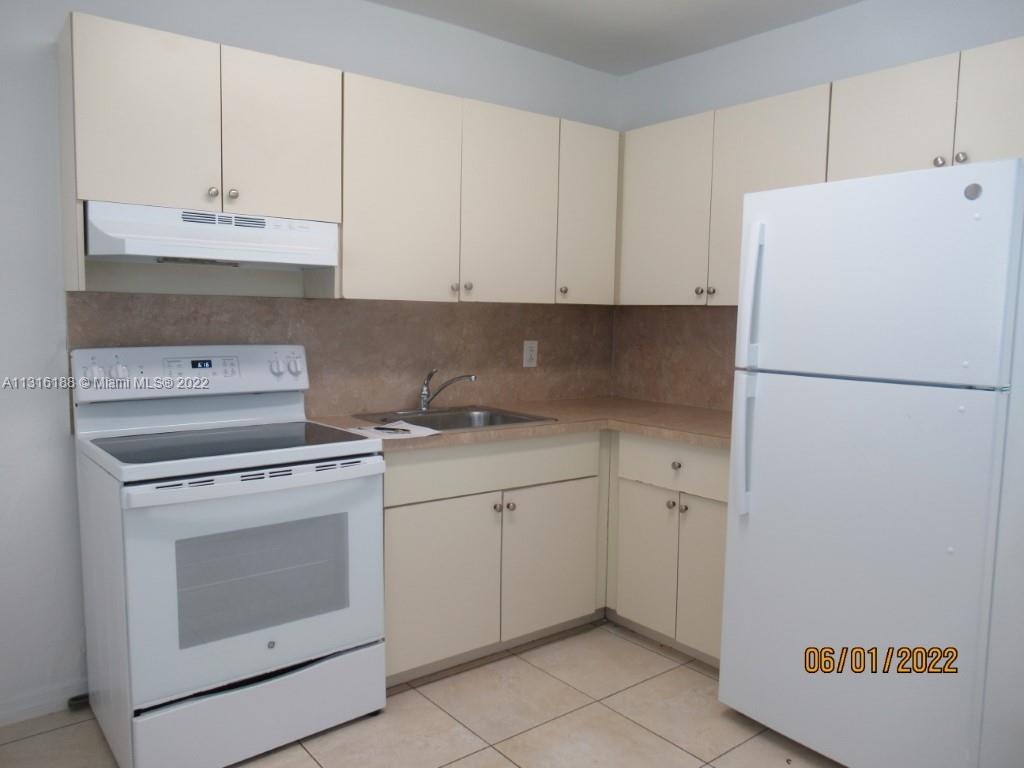 See details / 2240 sq. ft. $ 2022-12-15 0 Photo