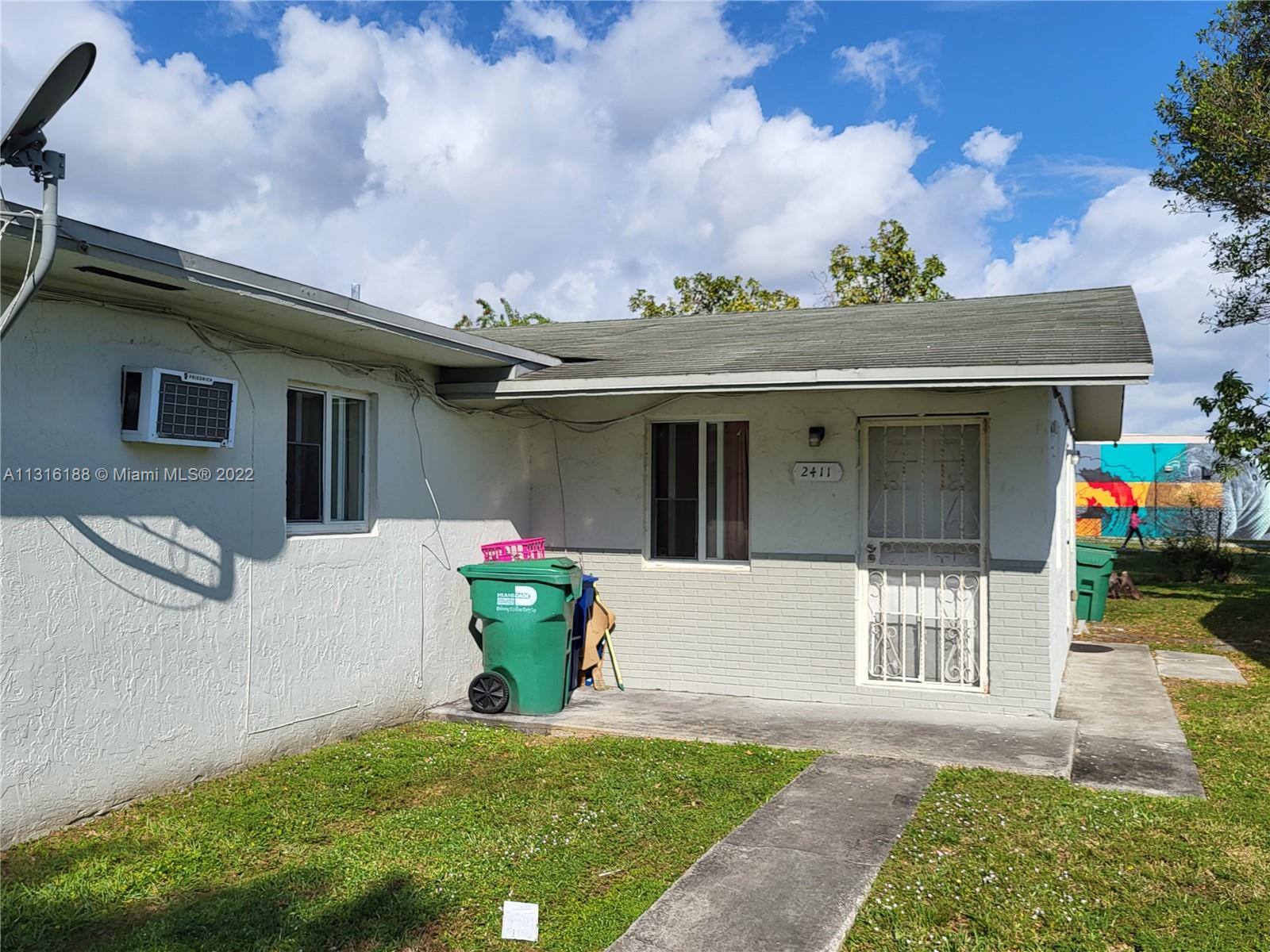 See details / 2240 sq. ft. $ 2022-12-15 0 Photo
