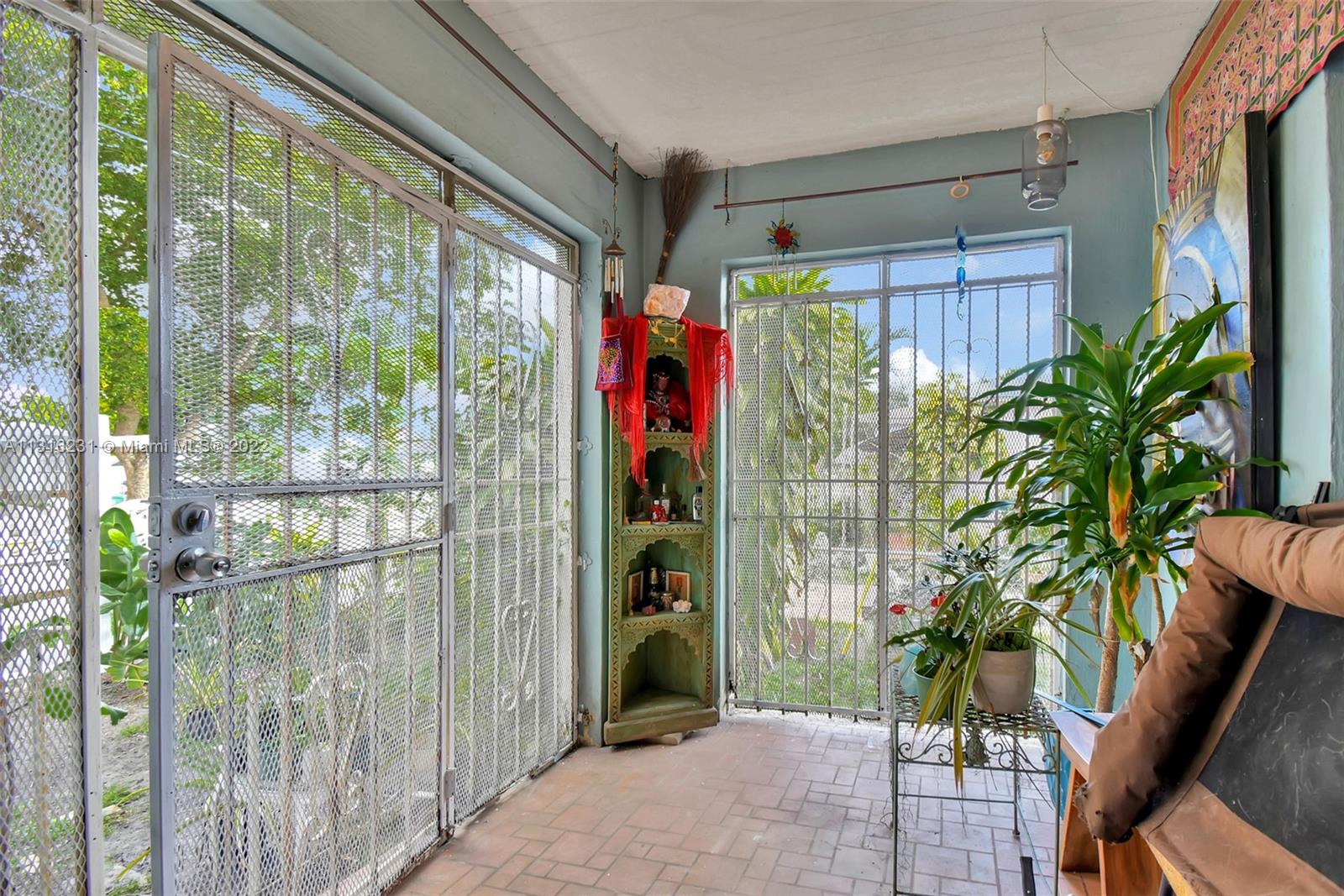 See details / 1514 sq. ft. $ 2022-12-15 0 Photo