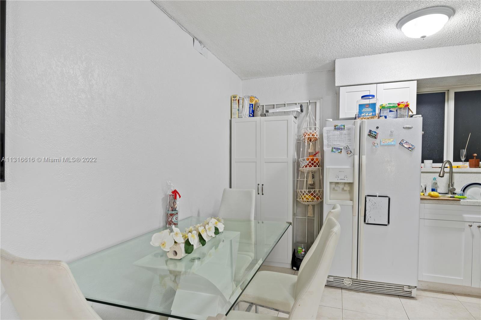 See details / 2415 sq. ft. $ 2022-12-16 0 Photo