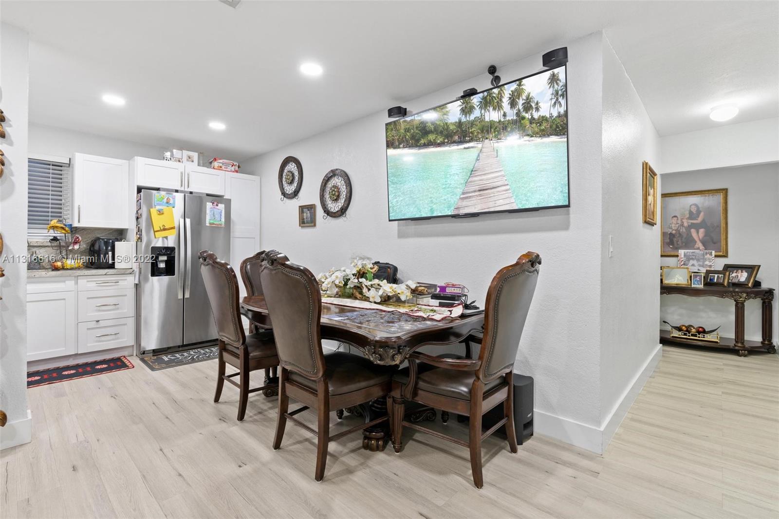 See details / 2415 sq. ft. $ 2022-12-16 0 Photo