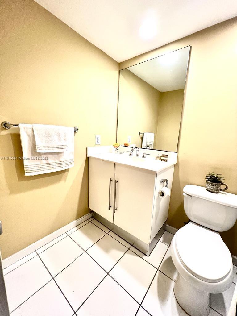 Photo of 3001 Ocean Dr #1001, Hollywood, Florida, 33019 -