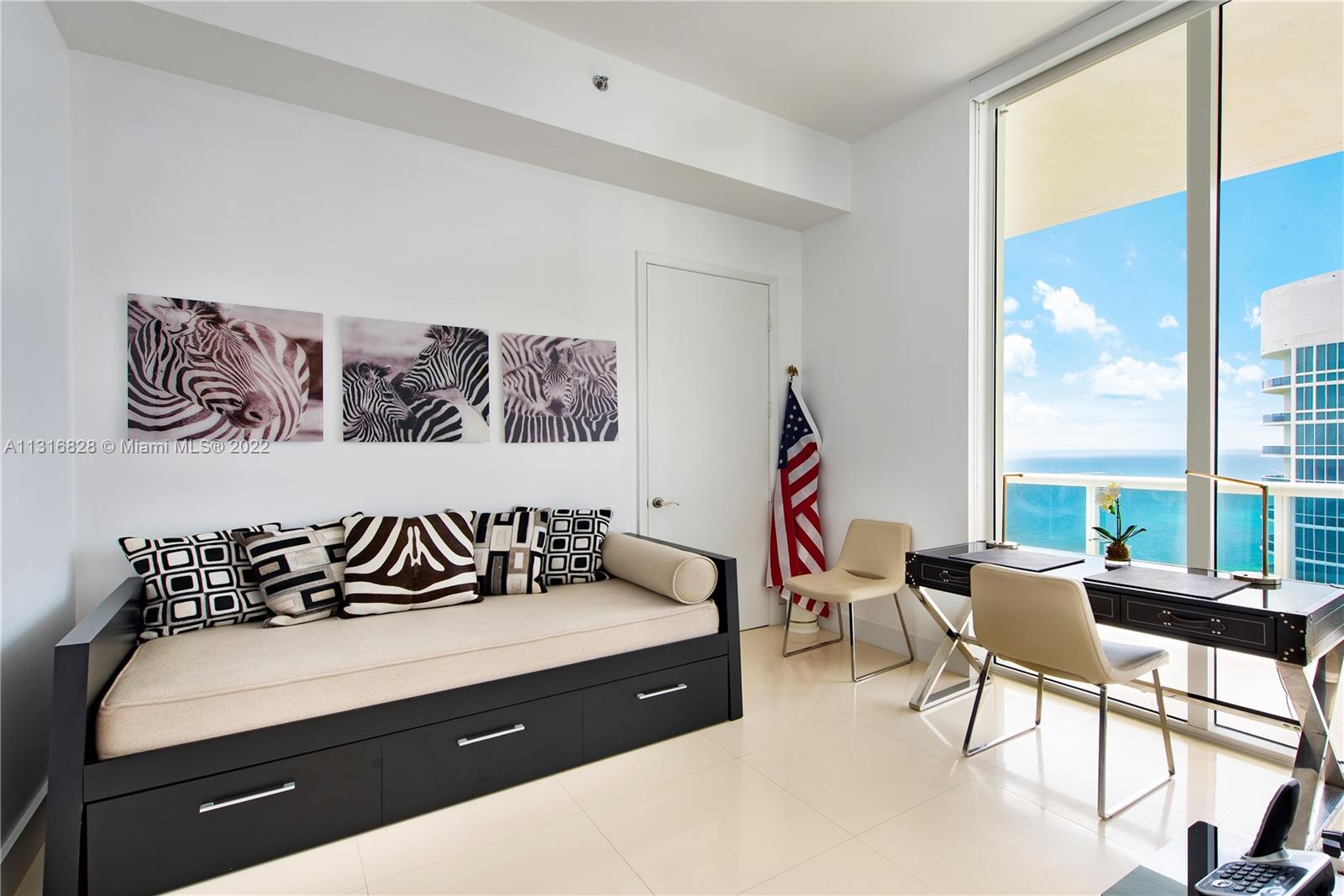 Ver detalles 4102 3 / 4 1979 sq. ft. $ 2022-12-17 0 foto