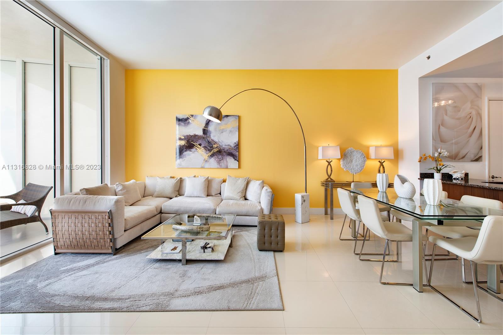Ver detalles 4102 3 / 4 1979 sq. ft. $ 2022-12-17 0 foto