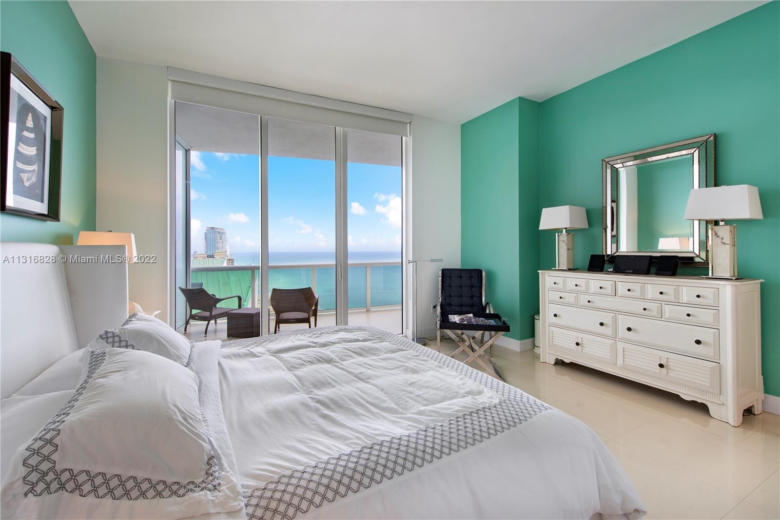 Ver detalles 4102 3 / 4 1979 sq. ft. $ 2022-12-17 0 foto