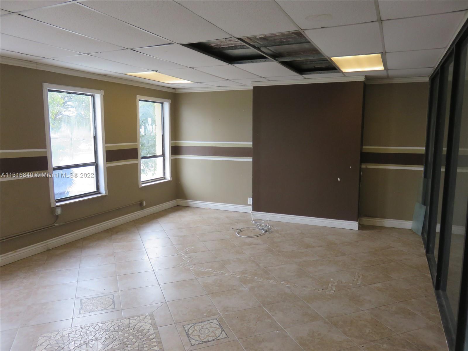 See details B / sq. ft. $ 2022-12-17 0 Photo