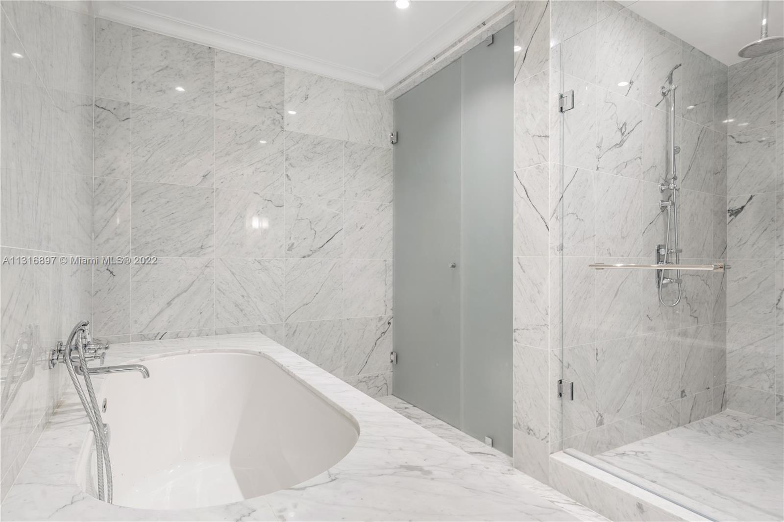 Ver detalles 3103 2 / 3 1447 sq. ft. $ 2022-12-18 0 foto