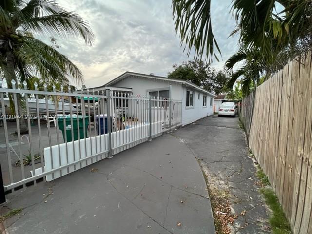 See details / 2057 sq. ft. $ 2023-01-09 0 Photo