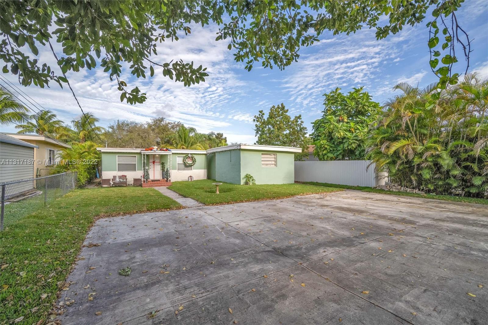 See details / 2054 sq. ft. $ 2022-12-26 0 Photo