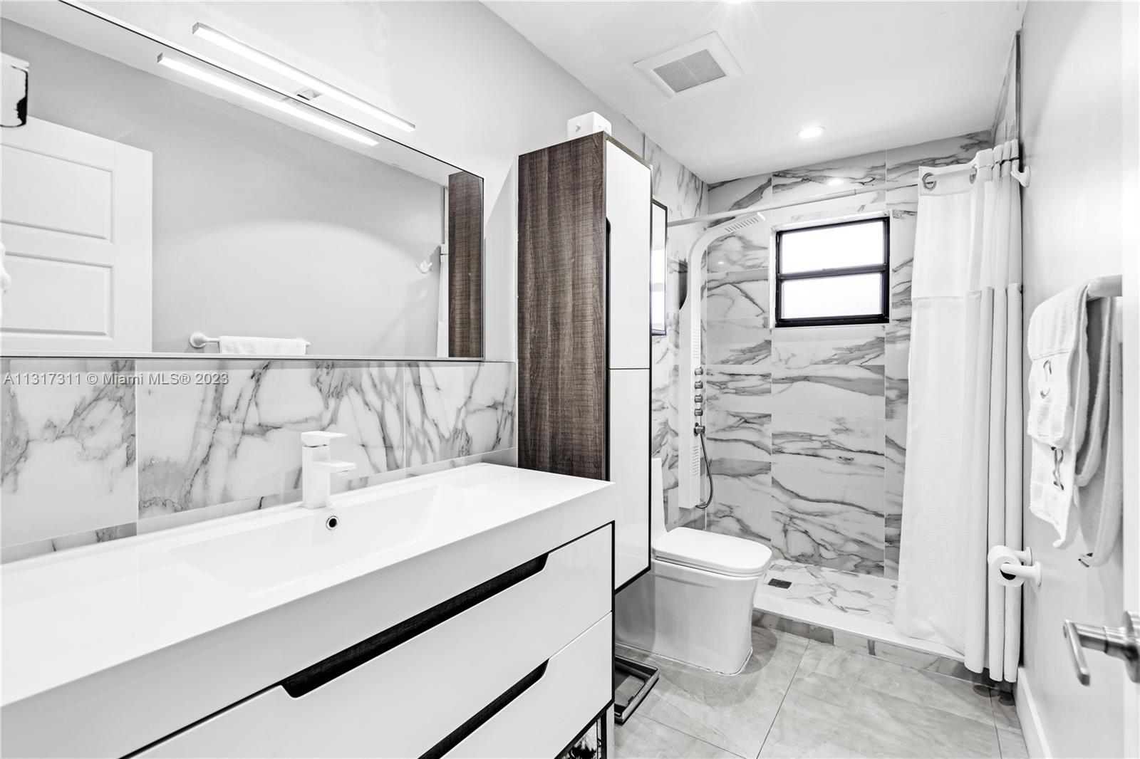 See details / 2078 sq. ft. $ 2022-12-19 0 Photo