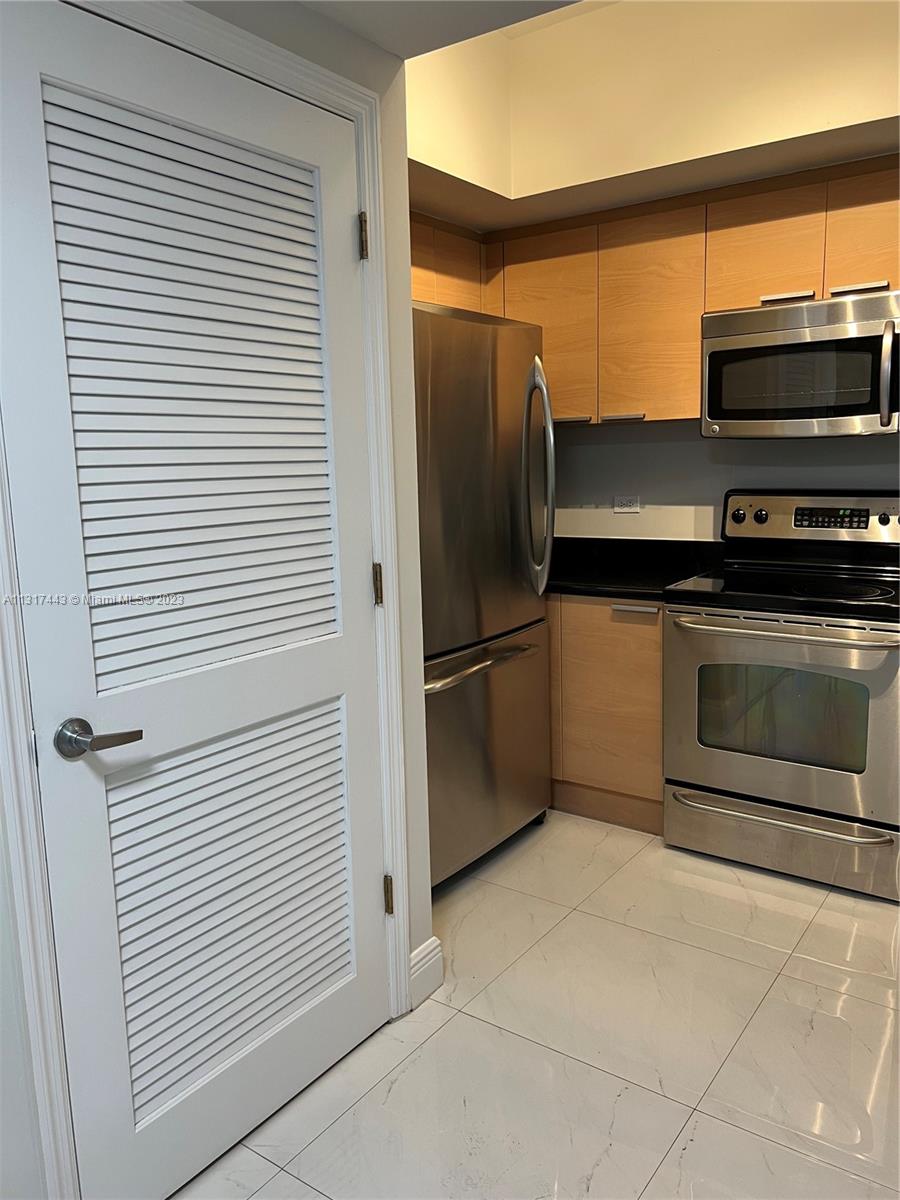 Photo of 140 Dixie Hwy #929, Hollywood, Florida, 33020 -