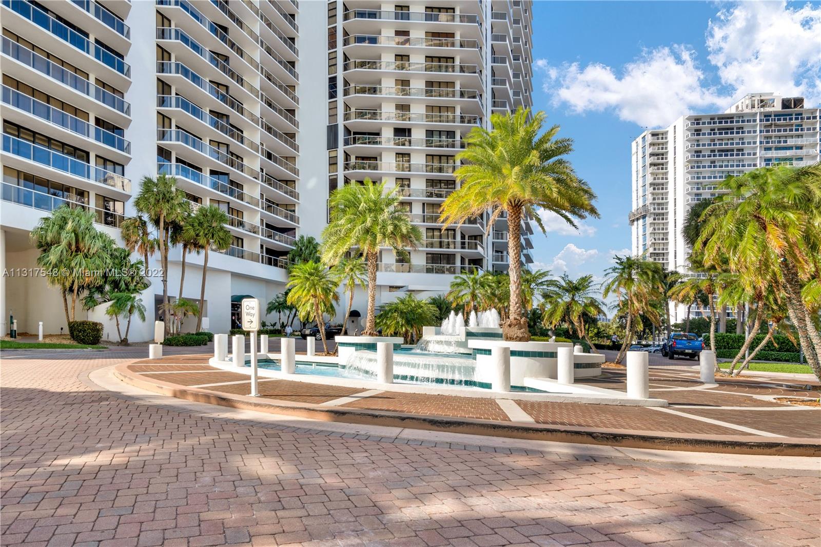 Photo of 20281 Country Club Dr #1106, Aventura, Florida, 33180 -