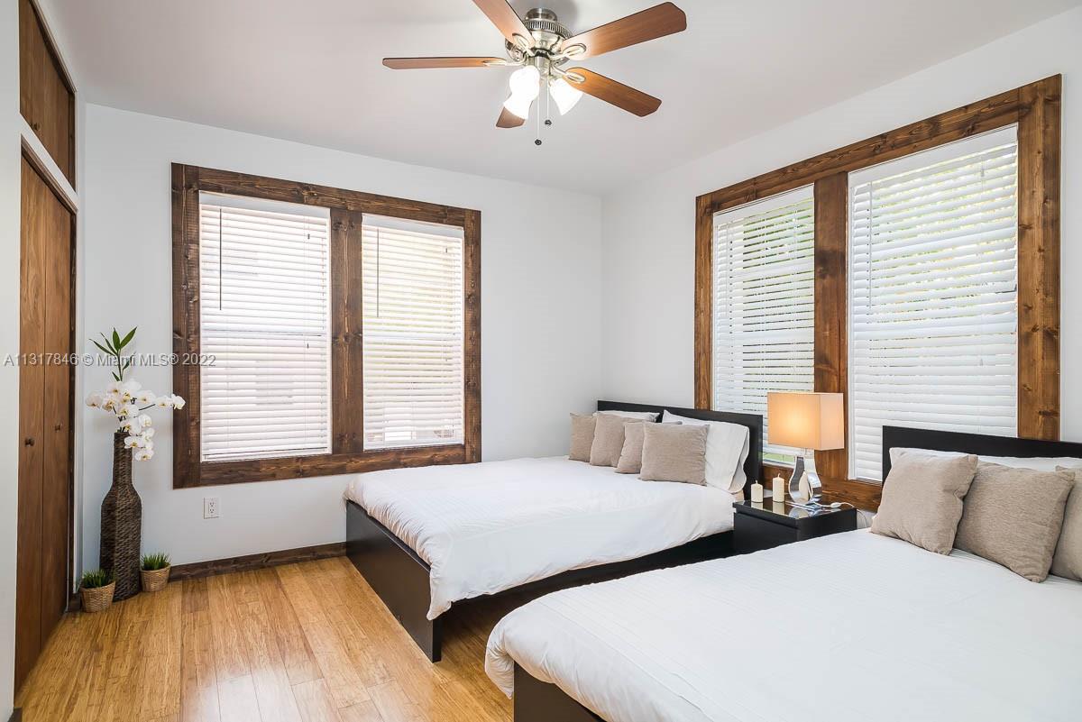 See details / 5608 sq. ft. $ 2022-12-20 0 Photo