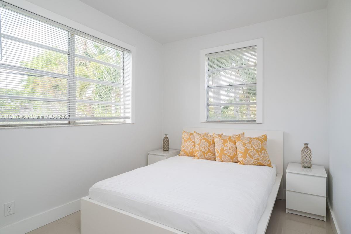 See details / 5608 sq. ft. $ 2022-12-20 0 Photo
