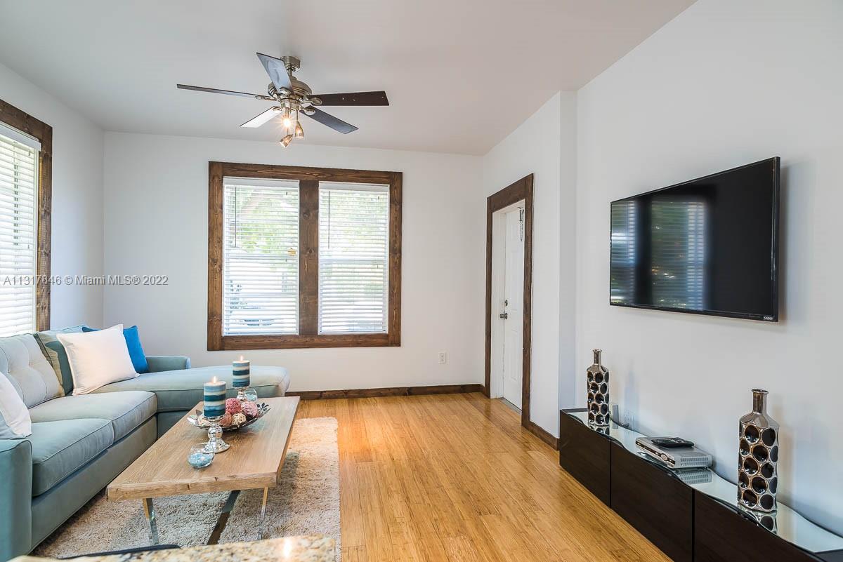 See details / 5608 sq. ft. $ 2022-12-20 0 Photo