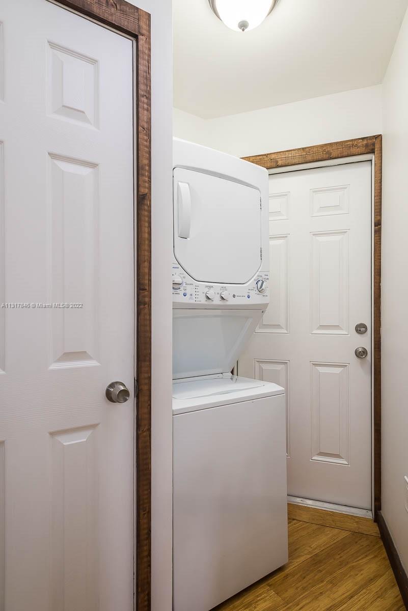 See details / 5608 sq. ft. $ 2022-12-20 0 Photo