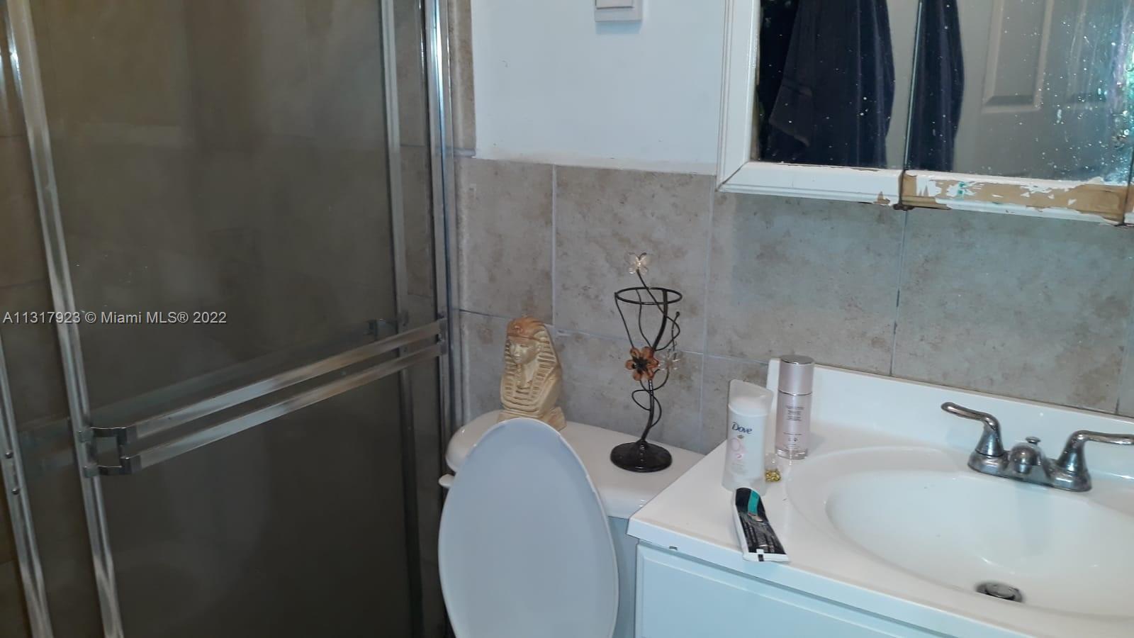 See details / 1542 sq. ft. $ 2022-12-20 0 Photo