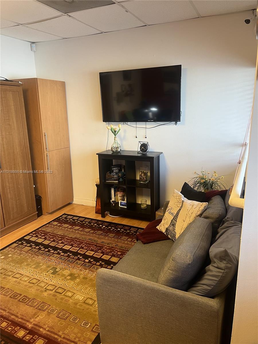 See details 6 / sq. ft. $ 2023-01-10 0 Photo