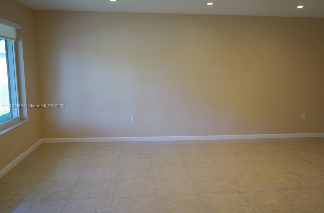 See details / 4046 sq. ft. $ 2022-12-21 0 Photo