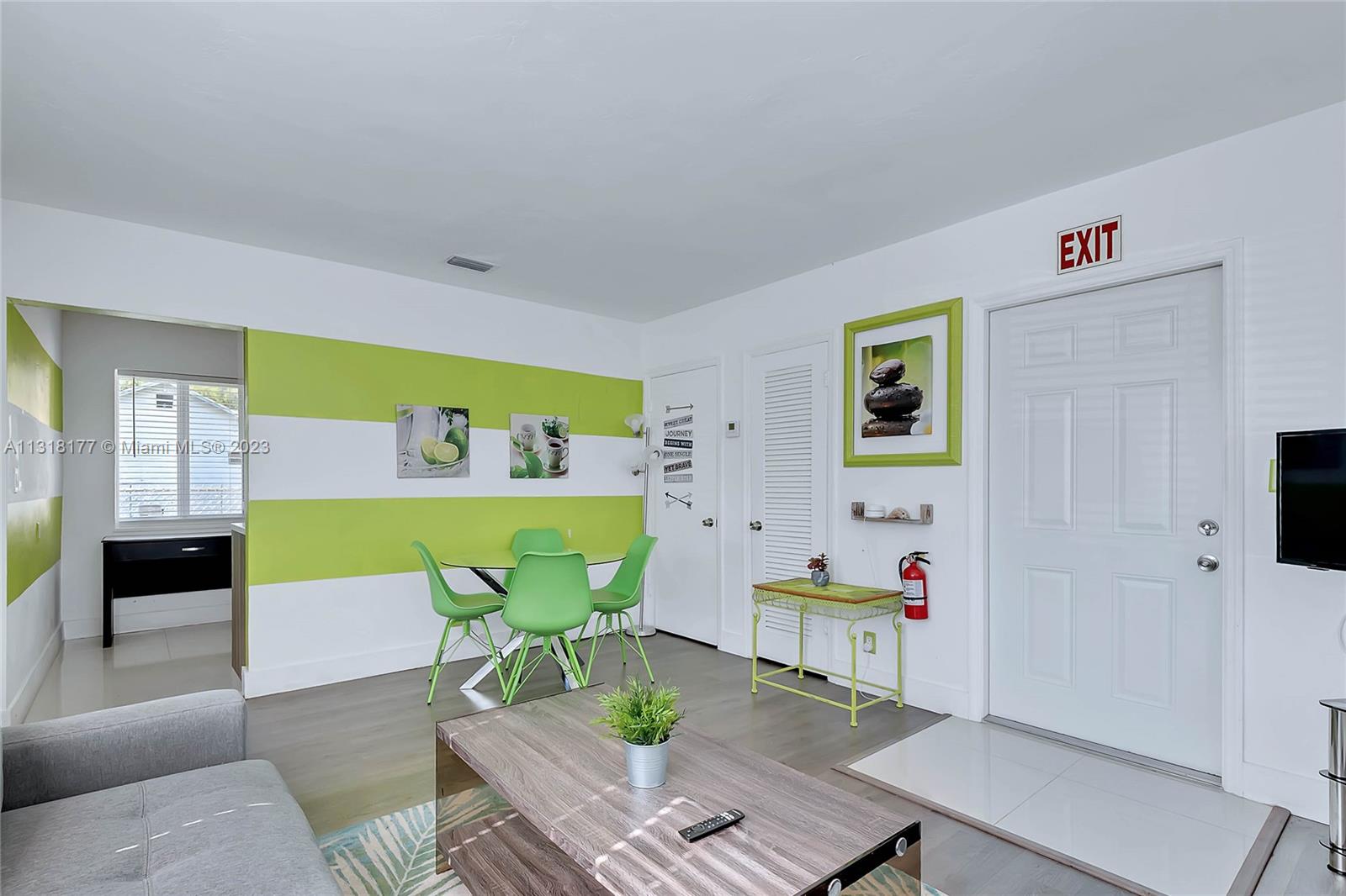 See details / 2045 sq. ft. $ 2022-12-21 0 Photo
