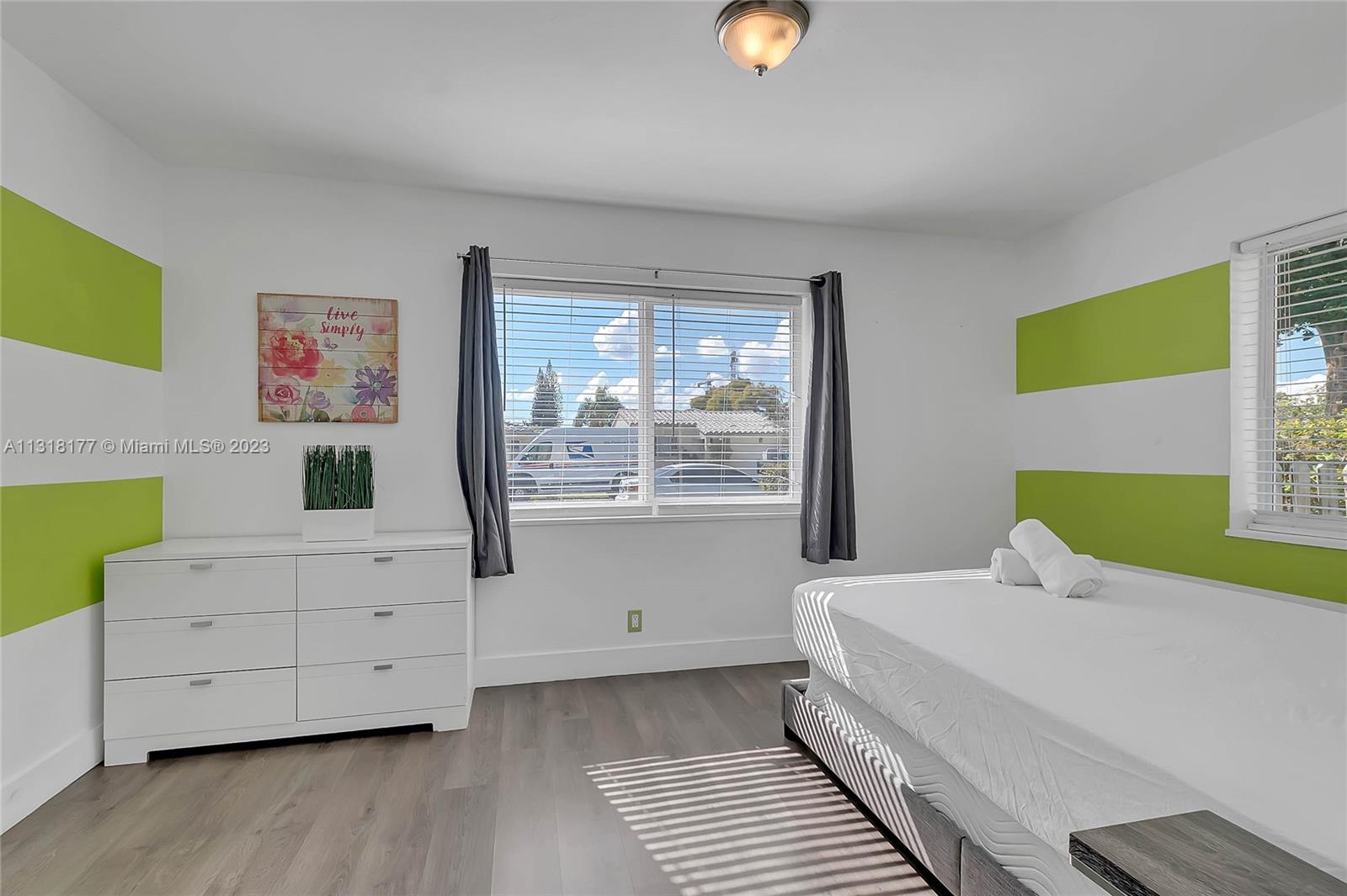 See details / 2045 sq. ft. $ 2022-12-21 0 Photo