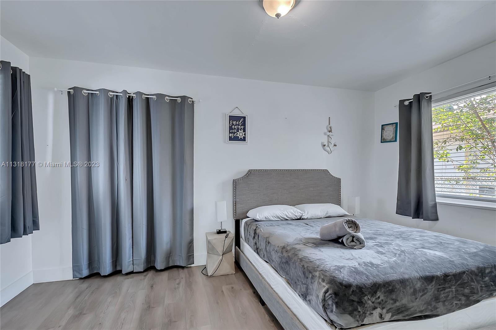 See details / 2045 sq. ft. $ 2022-12-21 0 Photo