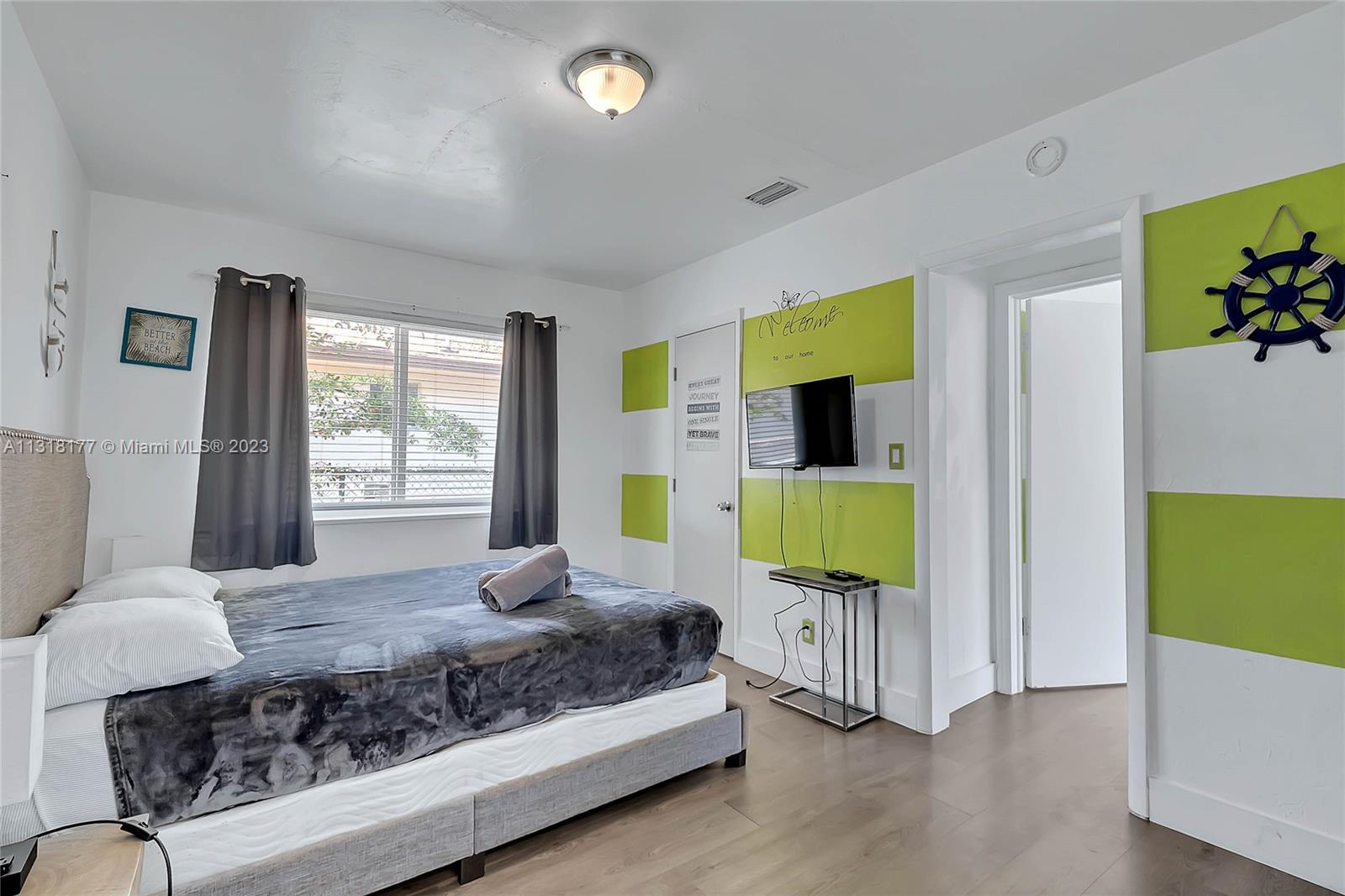 See details / 2045 sq. ft. $ 2022-12-21 0 Photo