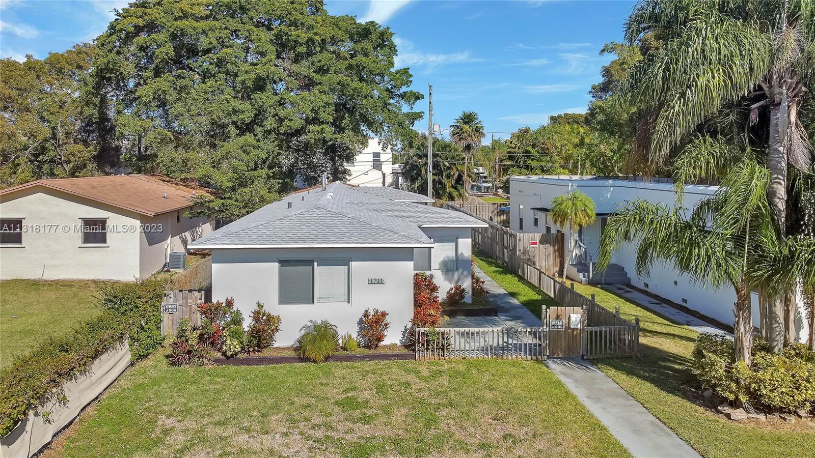 See details / 2045 sq. ft. $ 2022-12-21 0 Photo