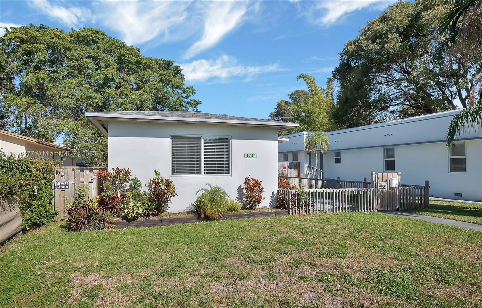 See details / 2045 sq. ft. $ 2022-12-21 0 Photo