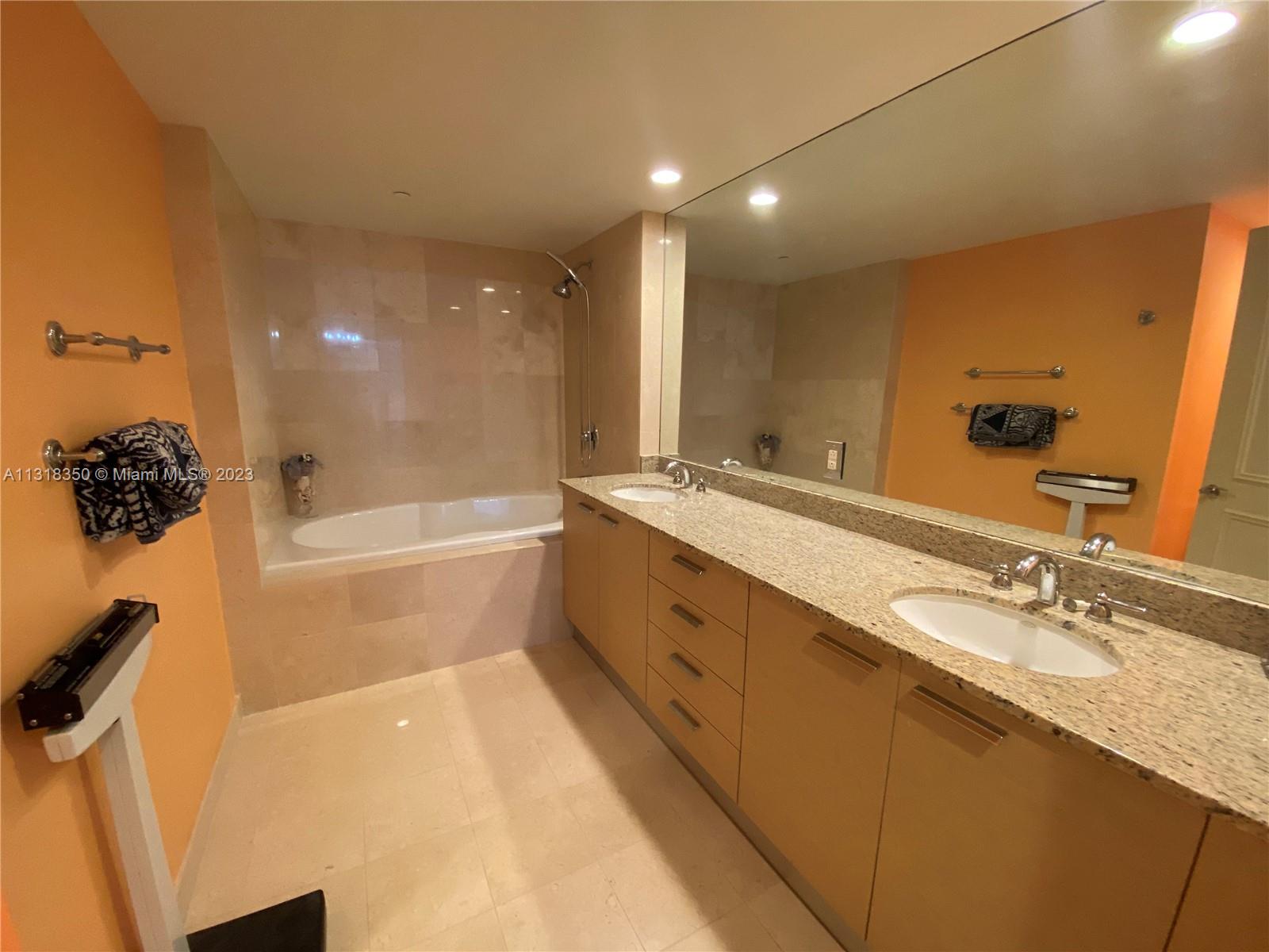See details 2107 3 / 3 1571 sq. ft. $ 2022-12-21 0 Photo