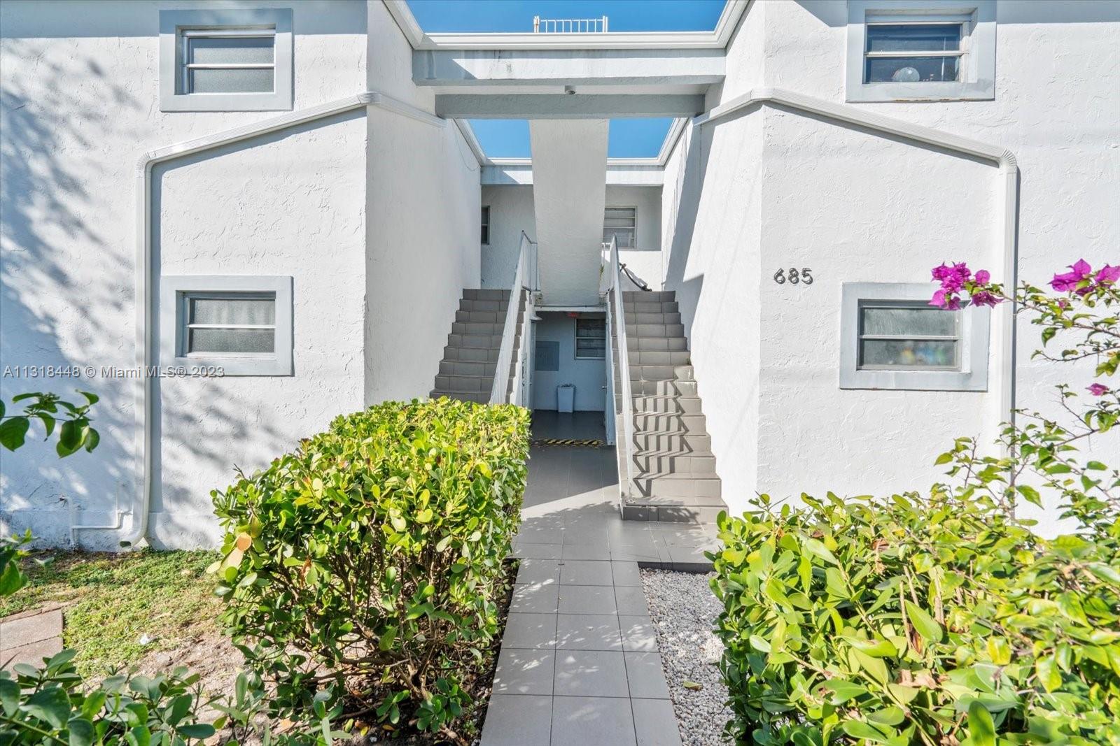 See details / sq. ft. $ 2022-12-22 0 Photo