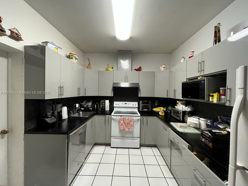 See details / 2903 sq. ft. $ 2022-12-22 0 Photo