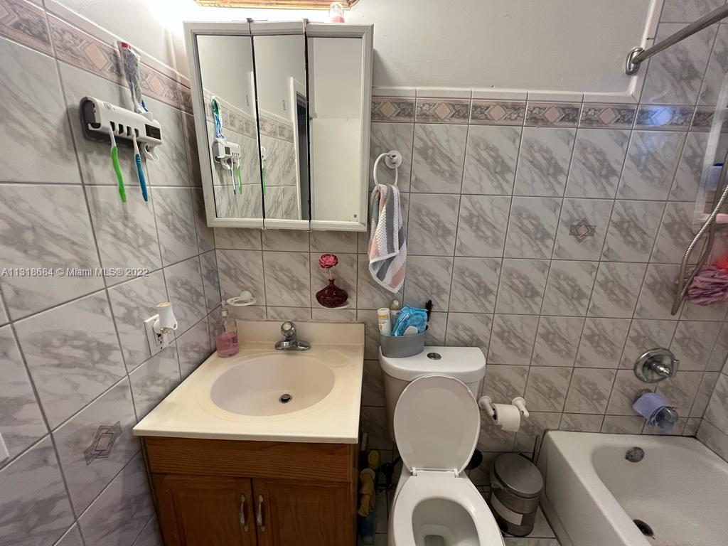 See details / 2903 sq. ft. $ 2022-12-22 0 Photo