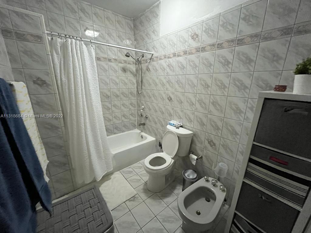 See details / 2903 sq. ft. $ 2022-12-22 0 Photo