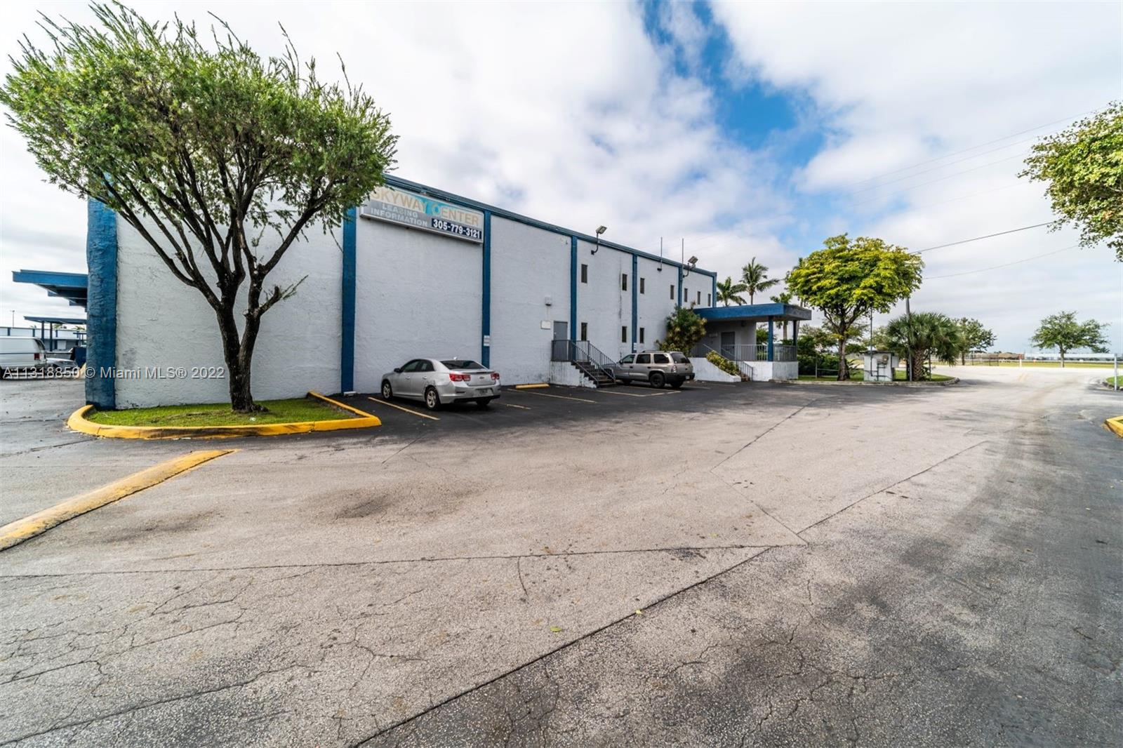 See details / sq. ft. $ 2022-12-22 0 Photo