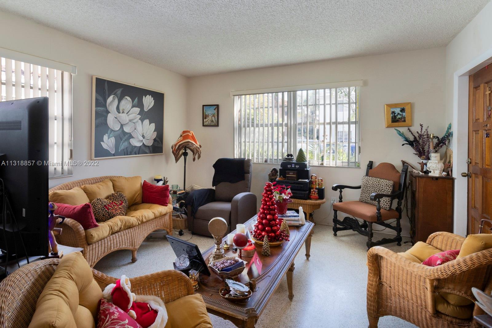 See details / 1336 sq. ft. $ 2022-12-22 0 Photo