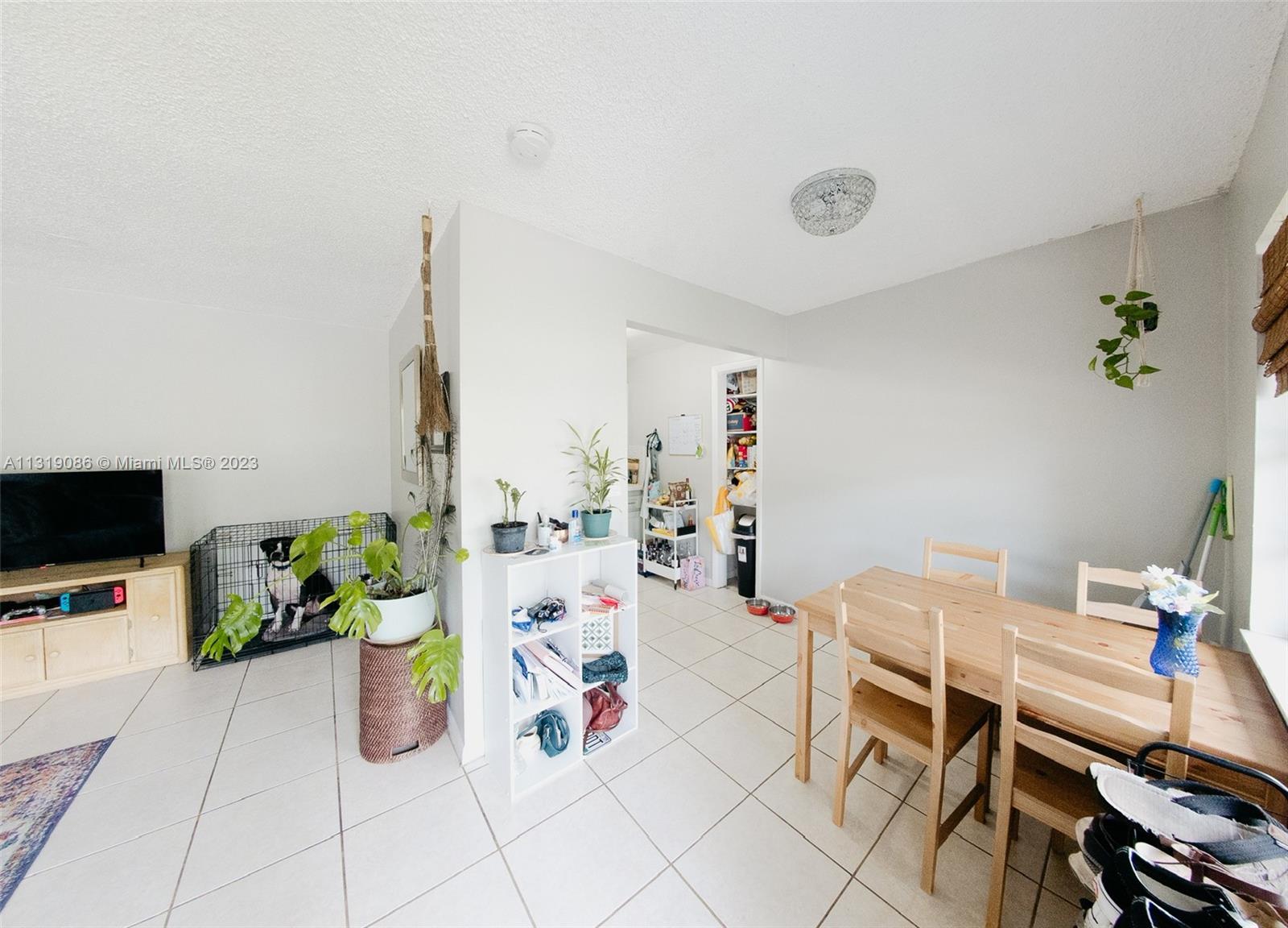 See details / 1668 sq. ft. $ 2023-01-21 0 Photo