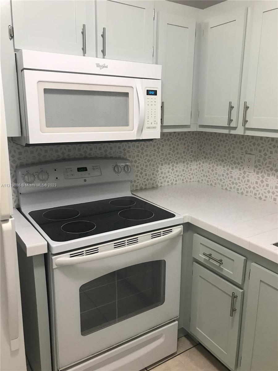 See details / 1668 sq. ft. $ 2023-01-21 0 Photo