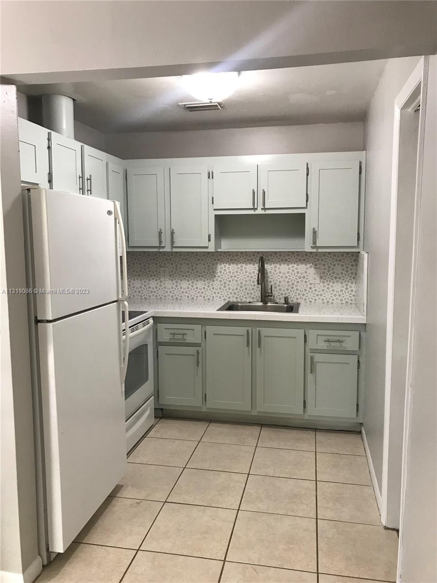 See details / 1668 sq. ft. $ 2023-01-21 0 Photo