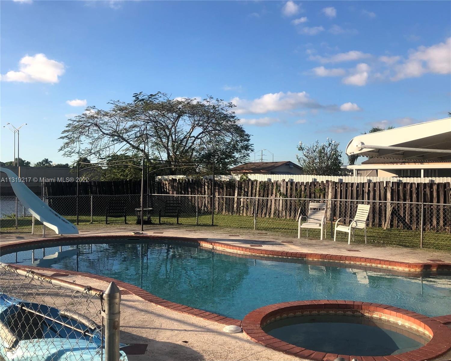 See details / 3118 sq. ft. $ 2023-01-24 0 Photo