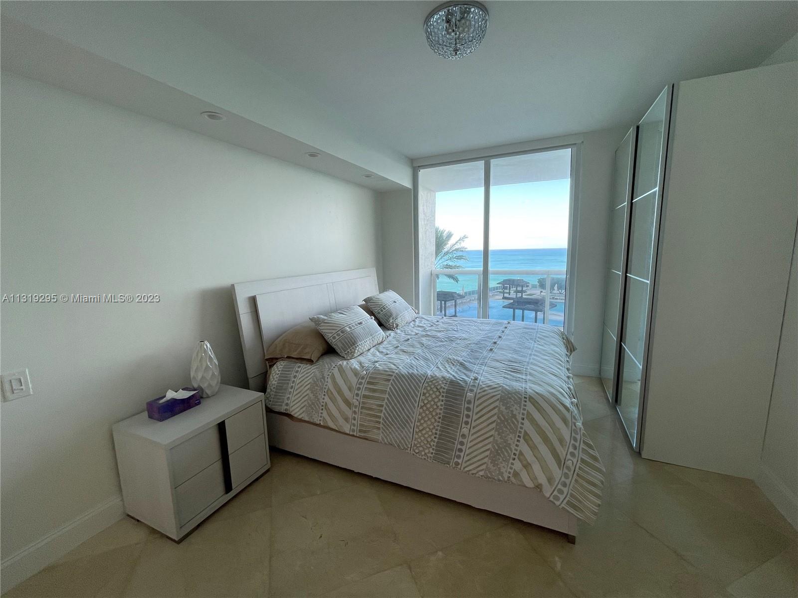 Ver detalles 903 3 / 3 1841 sq. ft. $ 2022-12-25 0 foto