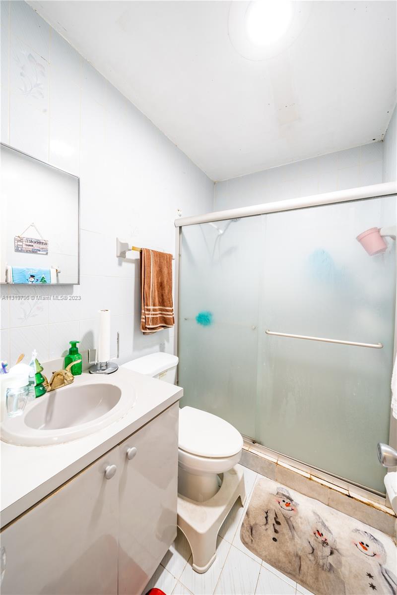 See details / 2769 sq. ft. $ 2022-12-27 0 Photo