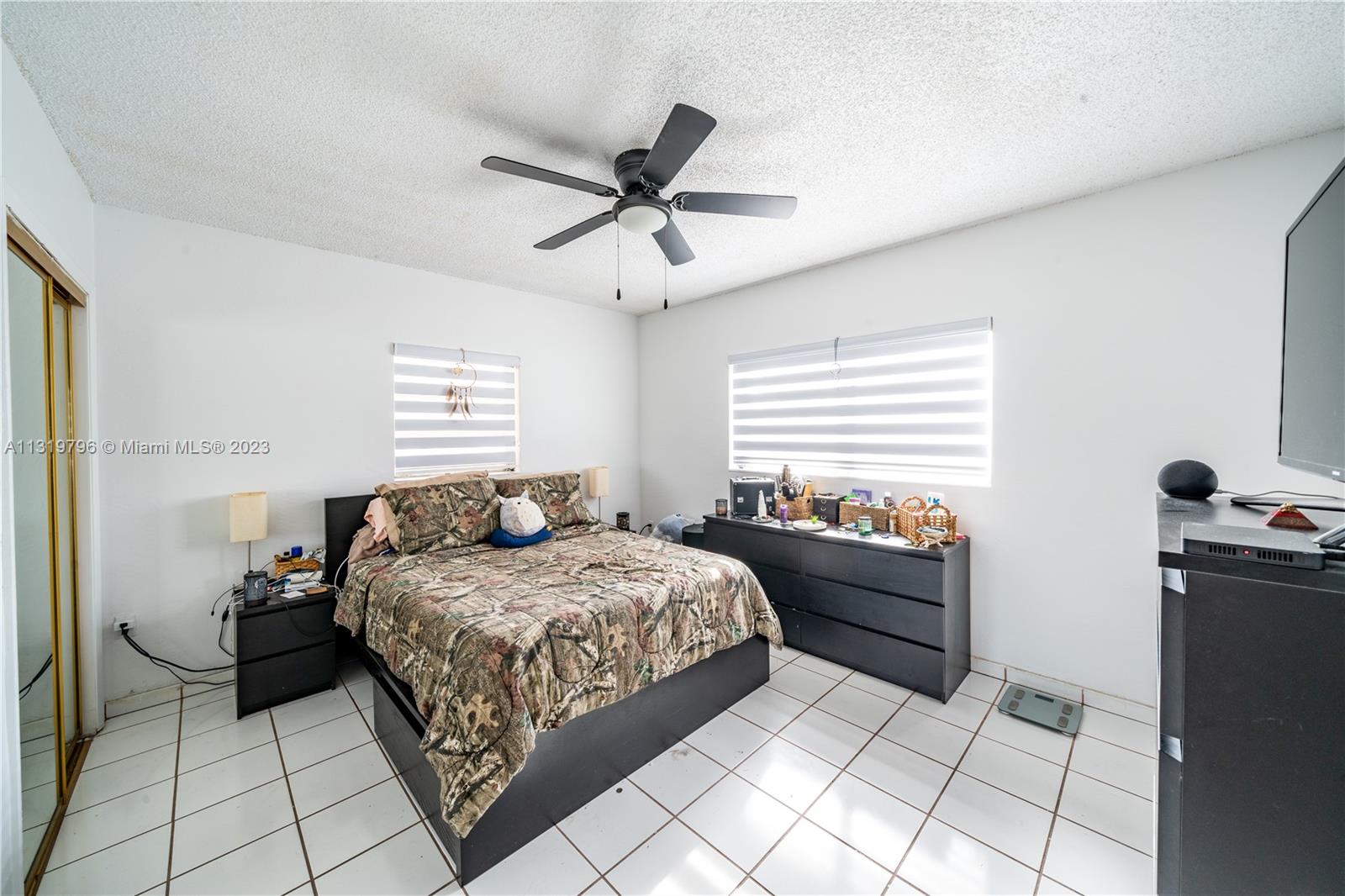 See details / 2769 sq. ft. $ 2022-12-27 0 Photo