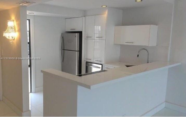 Photo of 3475 Country Club Dr #816, Aventura, Florida, 33180 -