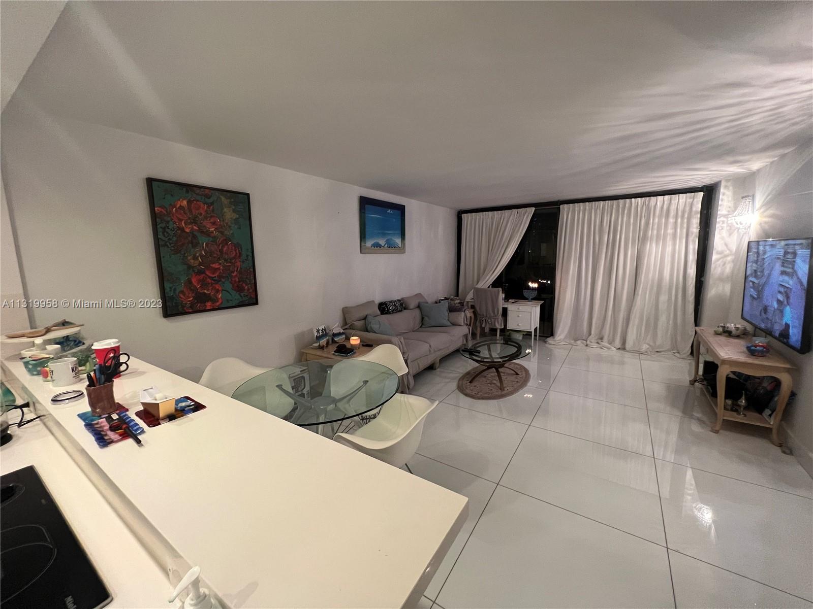 Photo of 3475 Country Club Dr #816, Aventura, Florida, 33180 -