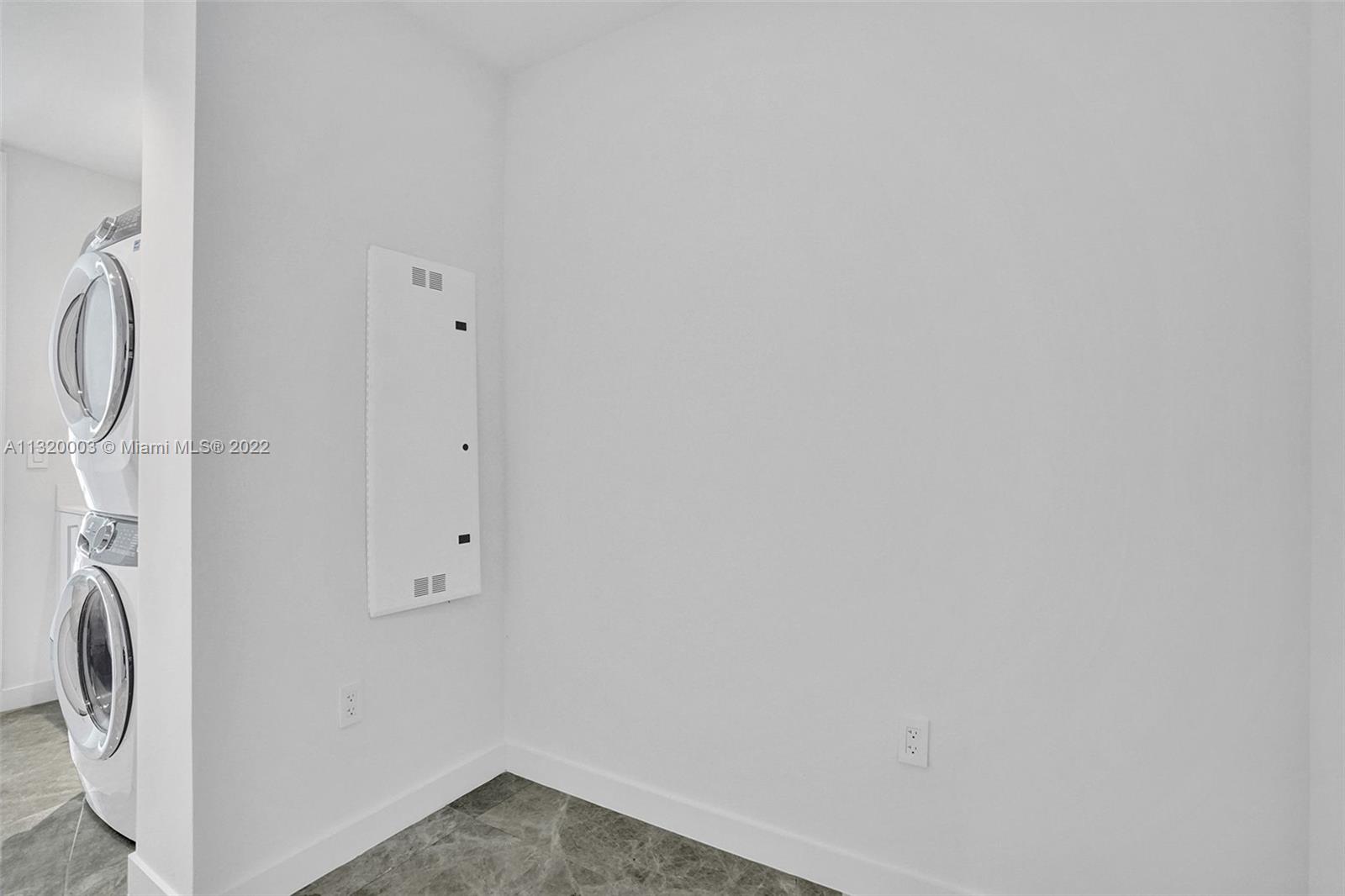 See details 1901 4 / 5 2688 sq. ft. $ 2022-12-28 0 Photo