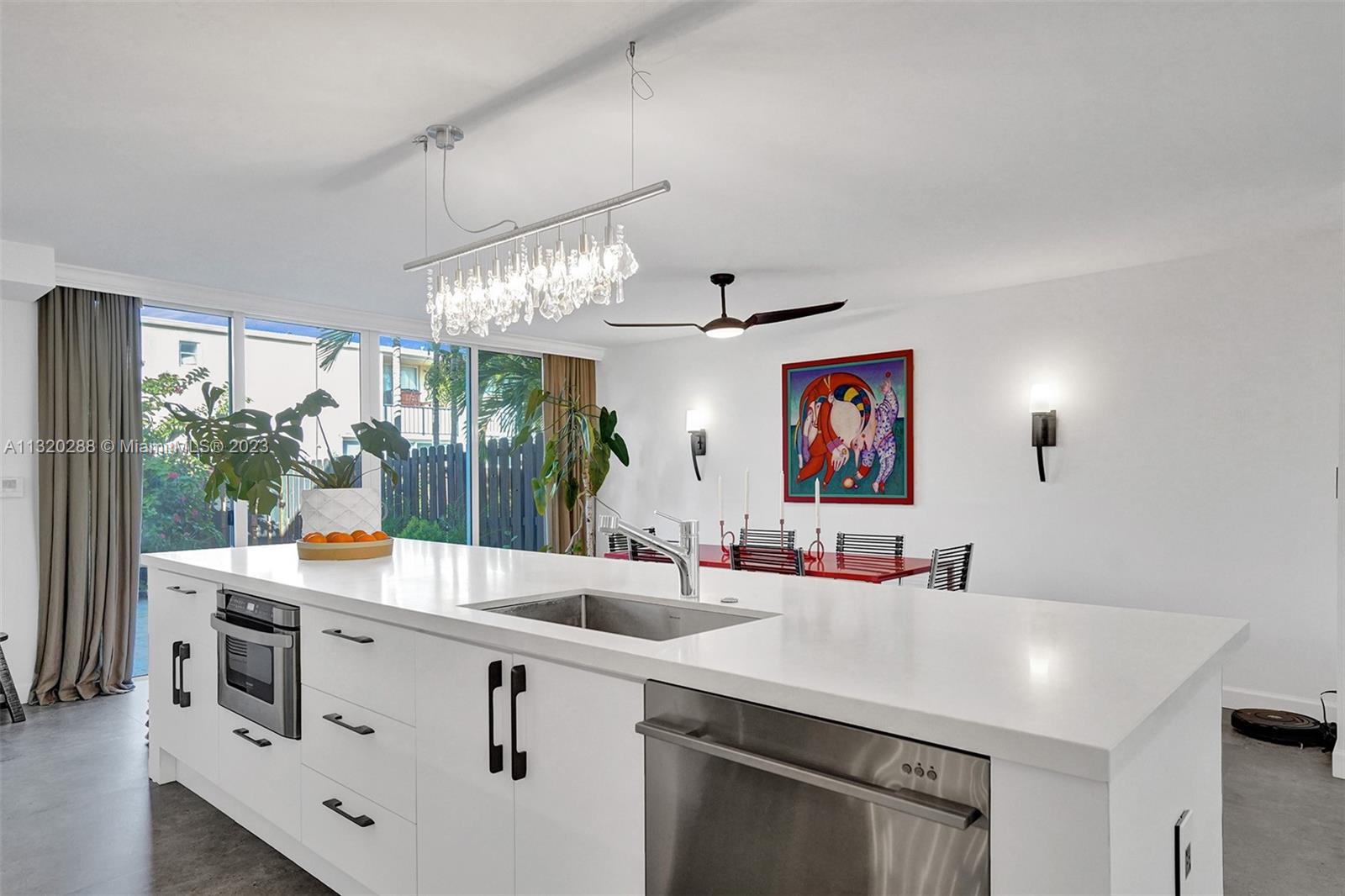 Photo of 2407 9th St (2407), Hallandale Beach, Florida, 33009 -