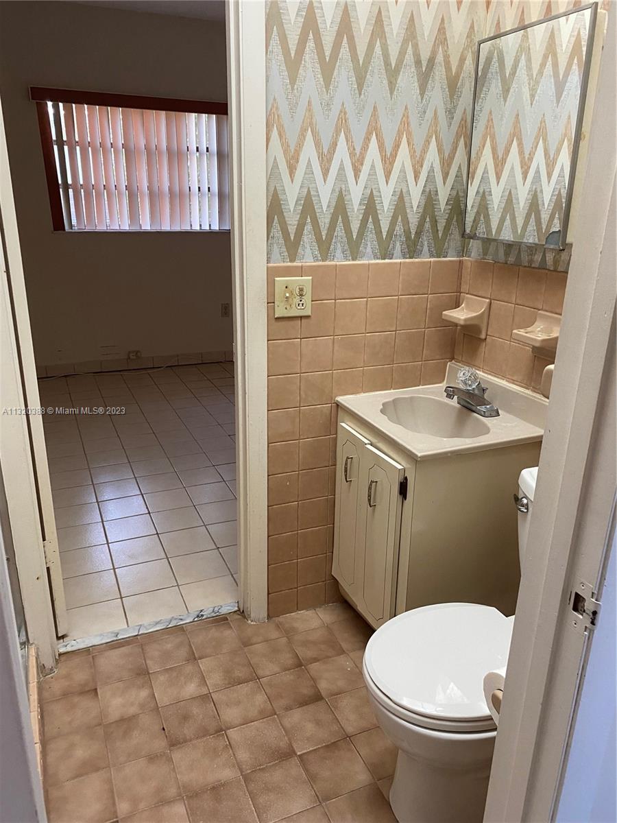 See details / 3113 sq. ft. $ 2022-12-29 0 Photo
