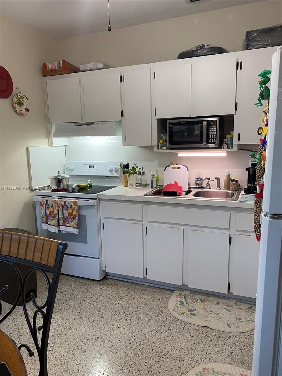 See details / 3113 sq. ft. $ 2022-12-29 0 Photo