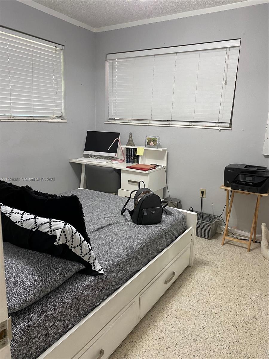 See details / 3113 sq. ft. $ 2022-12-29 0 Photo